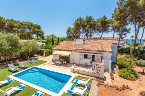 Sant Tomas Cabina | Rustic Garden Minorcan style villa with Private Pool and Sea