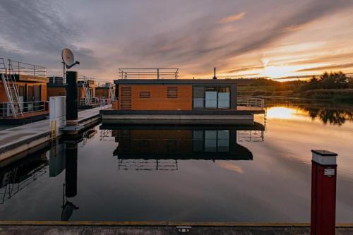 Klitten Alquiler De Eote | Hausboot Bellini
