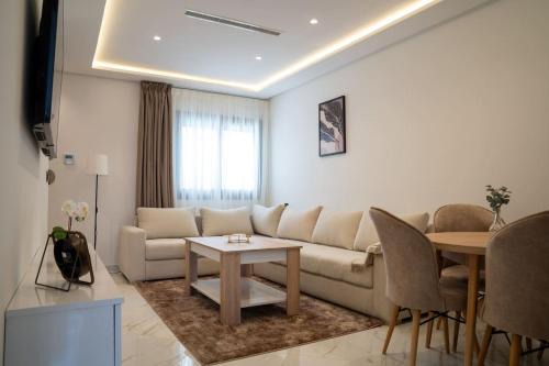 Tanja Balia Casa | Luxury 2-bedroom apartment Living in Tangier