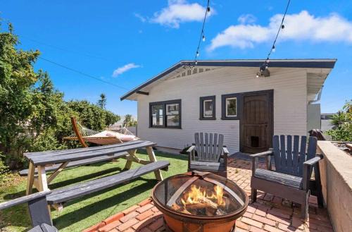 Mission Hills Casa | Navigate Stays Oasis w Views Hot Tub & Backyard