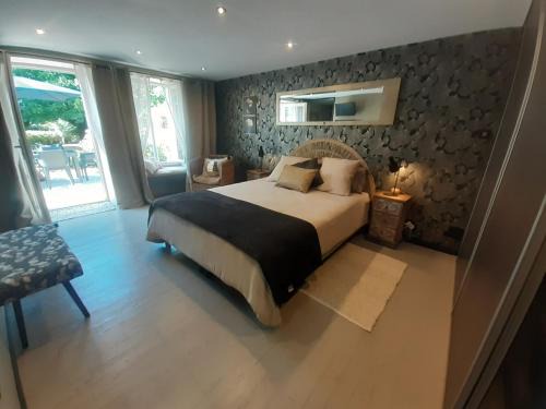 Saint-Pierre-le-Vieux Casa | La chambre d'Hôt'ize
