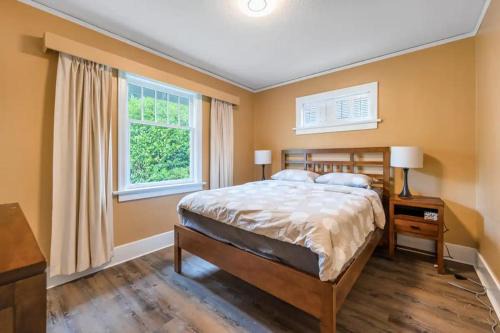 Dunbar Casa | Cozy bedrooms in main floor to enjoy in vancouver