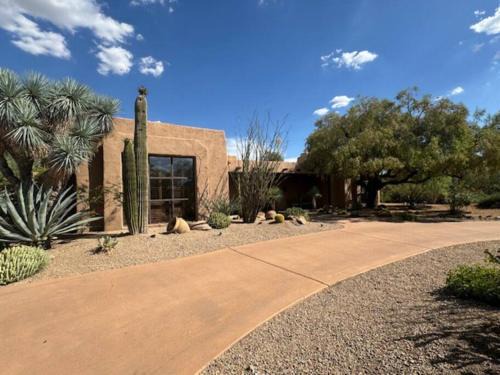 Pinnacle Peak Casa | Bill Tull Desert Breeze Casa