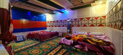 Srinagar Casa | Guest House ad