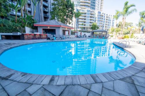 Civic Core Apartamento | Heart of Downtown / Pool - Jacuzzi
