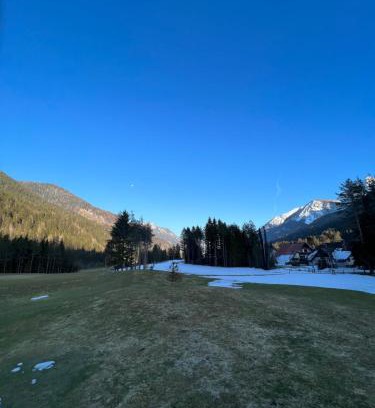 Gozd Martuljek Apartamento | Quiet ground flat