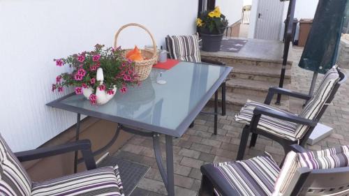 Waldbuttelbrunn Apartamento | Ferienwohnung Seegarten