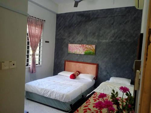 Kampung Bukit Bunga Hotel | D' BUNGA HOTEL BUKIT BUNGA Bilik Standard Triple