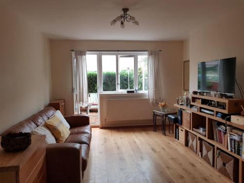 Victoria Apartamento | Modern/functional 3-bedroom apartment with garden