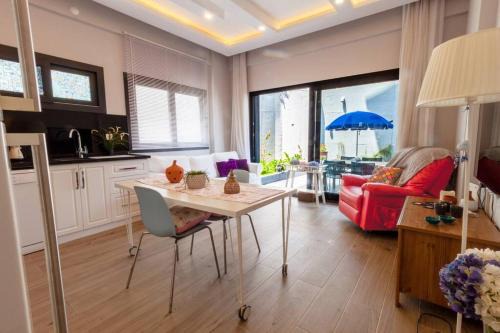 Gulluk Casa | Güllük'te Şık ve Tertemiz Tatil Evi