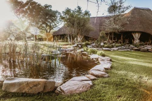 Windhoek Cabina | Okapuka Safari Lodge