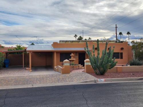 North Mountain Casa | Private Home Away from Home
